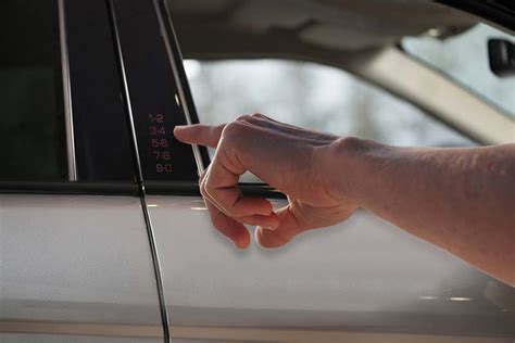 Keyless entry car system – gesture opening