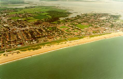 Beach Guide: Eastoke Corner | Hayling Island Beaches | Hayling Island Site