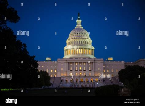 US Capitol Building dome illuminated at dusk Stock Photo - Alamy