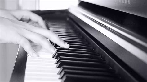 Coldplay - Magic (piano cover) - YouTube