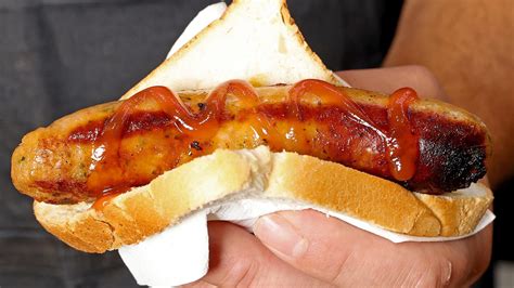 Democracy sausage Victoria: Where to score a snag in Melbourne on 2022 ...