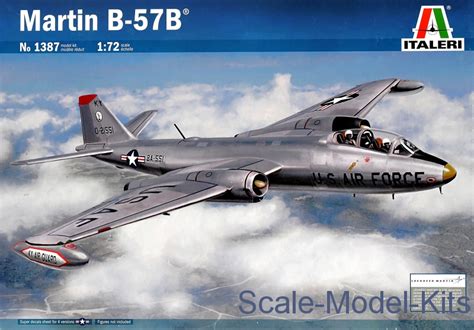 Italeri - Bomber Martin B-57B - plastic scale model kit in 1:72 scale (IT1387)//Scale-Model-Kits.com