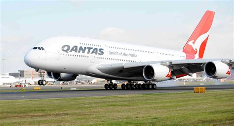 Qantas Airways - 60 de ani de zboruri transpacifice intre Australia si ...