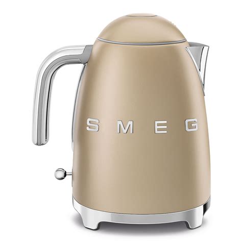 SMEG Kettle Matte Champagne KLF03CREU | Cookinglife.eu