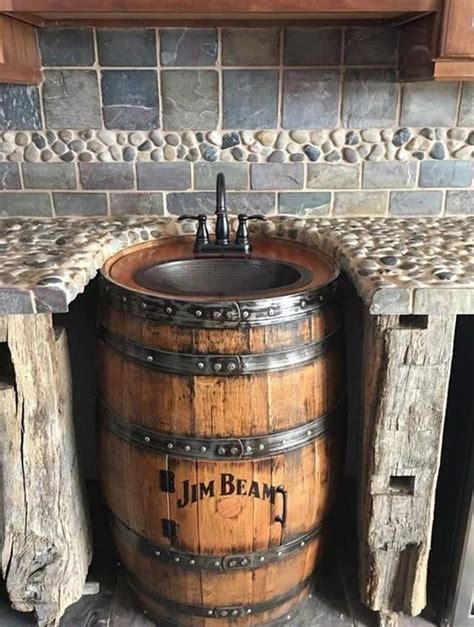 Whiskey barrel sink hammered copper rustic antique bathroom | Etsy | Lampade rustiche, Lavelli ...