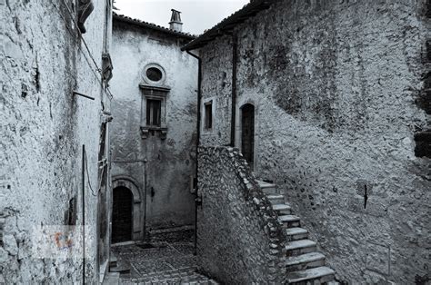 Santo Stefano di Sessanio, the nativity village | Traxplorio