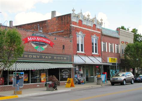 Downtown Auburn - Main Street | Auburn, Indiana | Brandon Bartoszek | Flickr