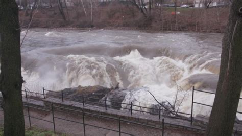 Video Deadly storm slams East Coast - ABC News