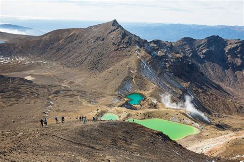 The Tongariro Alpine Crossing, New Zealand's Best Single Day Hike | Earth Trekkers