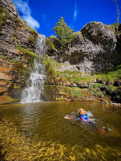 The Reluctant Explorers: Yorkshire Walking With Kids — Waterfall Walks ...