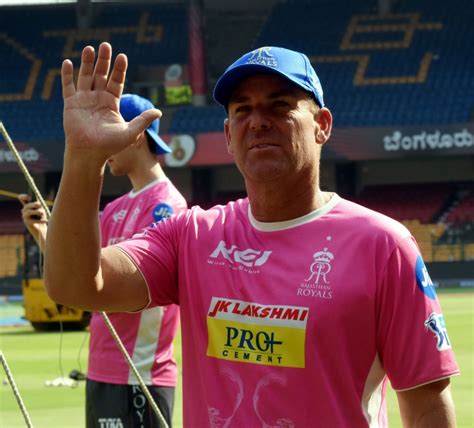 IPL 2018: Mentor Shane Warne fumes in live Twitter commentary as ...