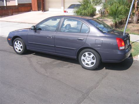 2001 Hyundai Elantra - Information and photos - MOMENTcar