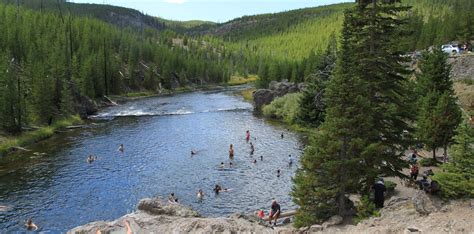 A Few Hidden Gems of Yellowstone National Park - Rent-A-Car Montana