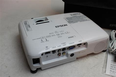 Epson EX3220 LCD Projector (Model H552A) | Property Room