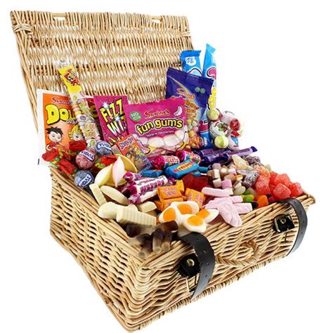 The Classic Retro Sweet Hamper | Buy online for UK nationwide delivery | Gifts UK & International