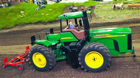 BIG SIZE RC MODEL TRACTOR JOHN DEERE 9320 @ WORK!! *HUGE SCALE RC ...