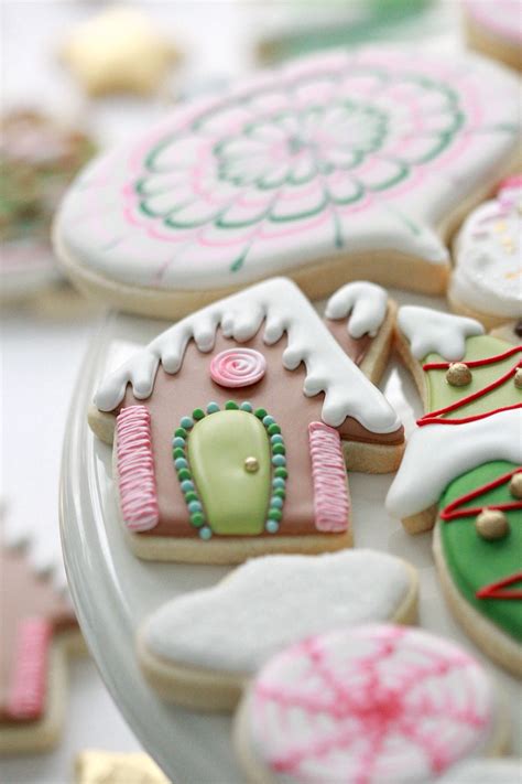 Royal Icing Cookie Decorating Tips | Sweetopia