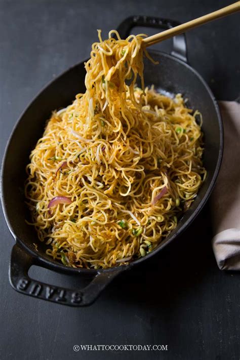 Cantonese Supreme Soy Sauce Fried Noodles (Cantonese Chow Mein)