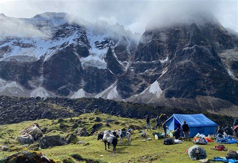 Jomolhari Base-camp Trek – Chhundu Travel & Tours