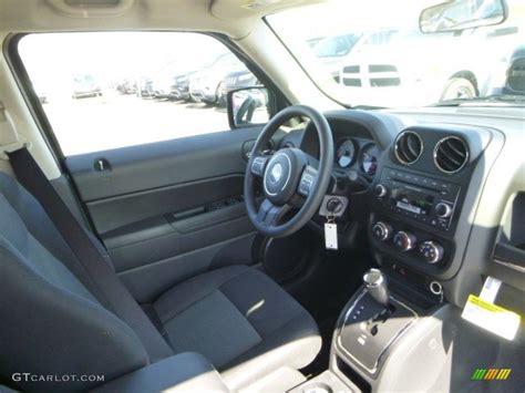 2015 Jeep Patriot Sport 4x4 Interior Color Photos | GTCarLot.com