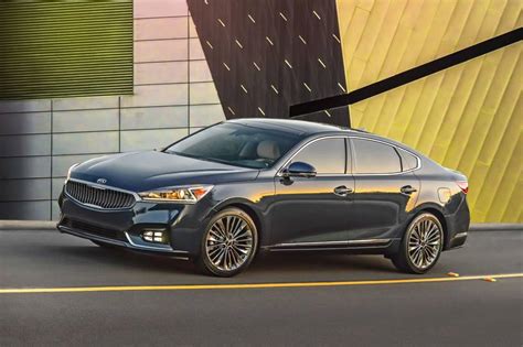 2018 Kia Cadenza Pictures - 81 Photos | Edmunds