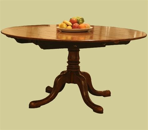 Round Extendable Oak Table & Ash Chairs in Sussex Farmhouse