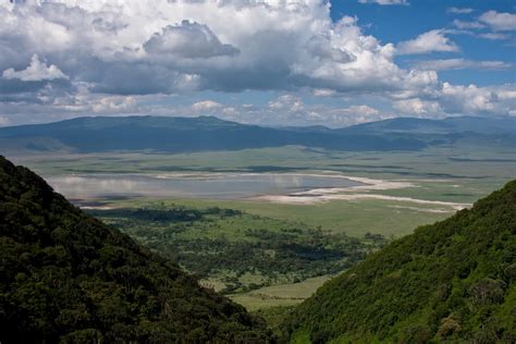 Ngorongoro Crater | View of the crater floor and Lake Magadi… | Flickr