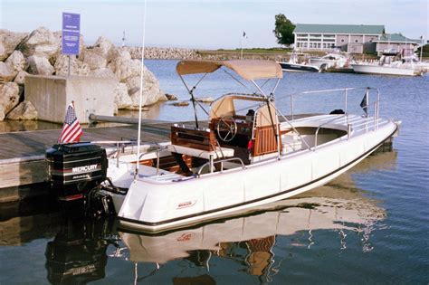 Boston Whaler Outrage 21 1972 for sale for $47,500 - Boats-from-USA.com