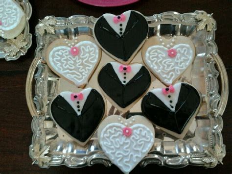 AimeeJo Desserts: Bride and Groom Cookies