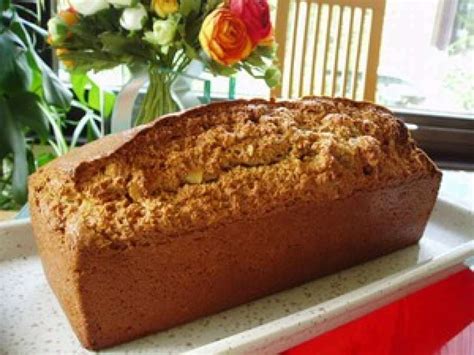 Cake à la farine de chataîgne, amandes et noisettes - Recette Ptitchef