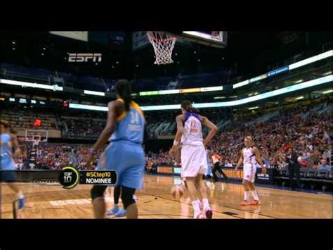 Brittney Griner Dunks Twice In Her WNBA Debut – UPROXX