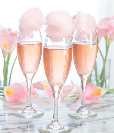 Rosé Cocktails // Refreshing Summer Drink Recipes!