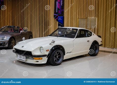 Modified datsun 240z editorial image. Image of road - 268826010