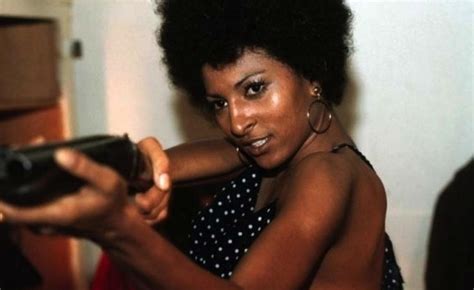 Foxy Brown Film - It stars pam grier as the title character, described ...