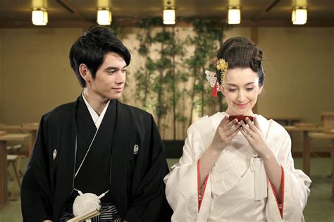 4 Unique Japanese Wedding Traditions – DHC India