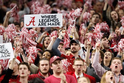 Look: Sports World Reacts To Alabama's Big Announcement - The Spun