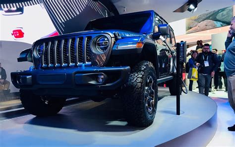 First Look at the Jeep Wrangler 4xe Plug-in Hybrid - The Car Guide