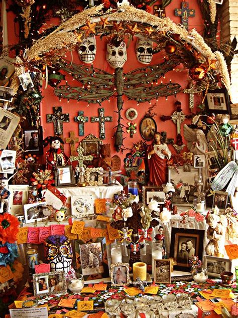 Pin by Julie Bauer-Ochoa on Curiosity | Altars | Day of the dead art ...