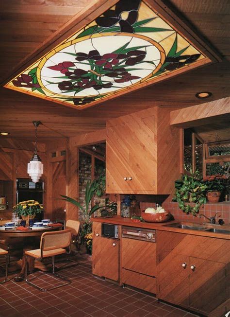 8 Outrageous ’80s Kitchens You Might Love, But Will Probably Totally Hate | 80s interior, 80s ...