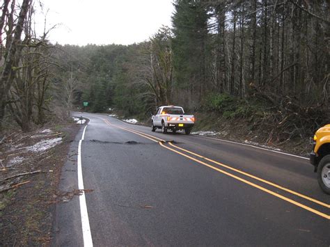 Oregon 22 at mile point 11 | Storm damage from flooding and … | Flickr