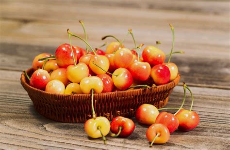 7 Secrets of Rainier Cherries | Stemilt