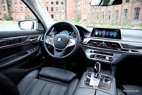 Im Dauertest - Bewährungsprobe für den BMW 730d xDrive bei NewCarz