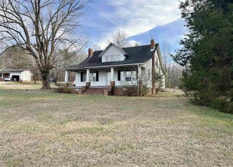 Roxboro Homes for Sale: Roxboro, NC Real Estate | Redfin