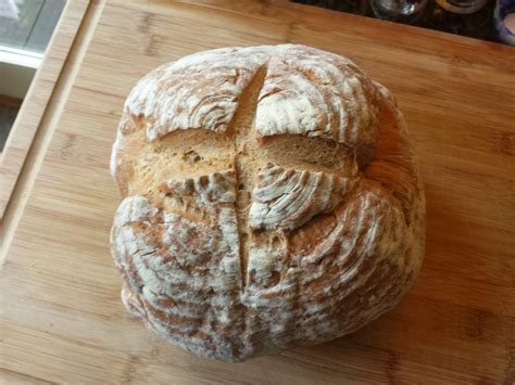 Home-Made German Bread: Wheat-Rye Bread (Weizenmischbrot)