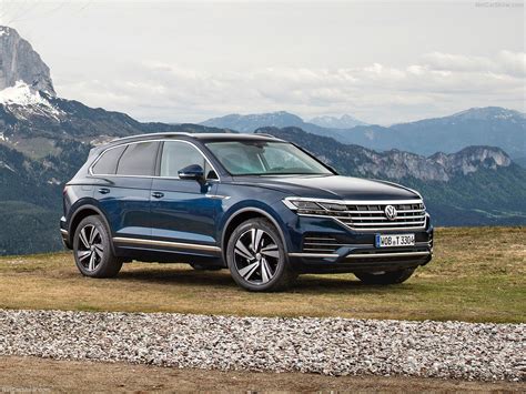 Volkswagen Touareg (2019) - picture 36 of 243 - 1280x960