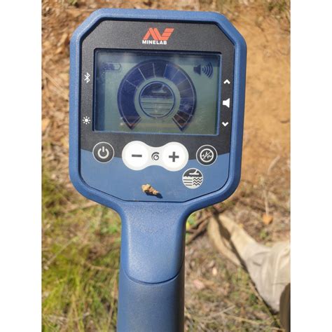 Minelab GPX 6000 Metal detector for find gold and gold nuggets