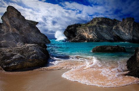 Most Beautiful Islands: British Overseas Territories - Bermuda