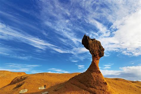 Yehliu Geopark and Keelung Harbour Guided Tour from Taipei