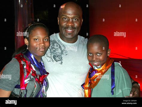 BeBe Winans and his children, Maya Winans and Benjamin Winans Gospel Stock Photo: 34763305 - Alamy