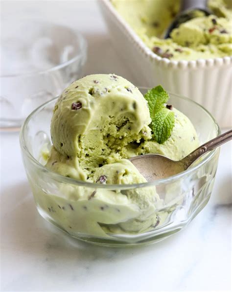 Avocado Ice Cream - Detoxinista